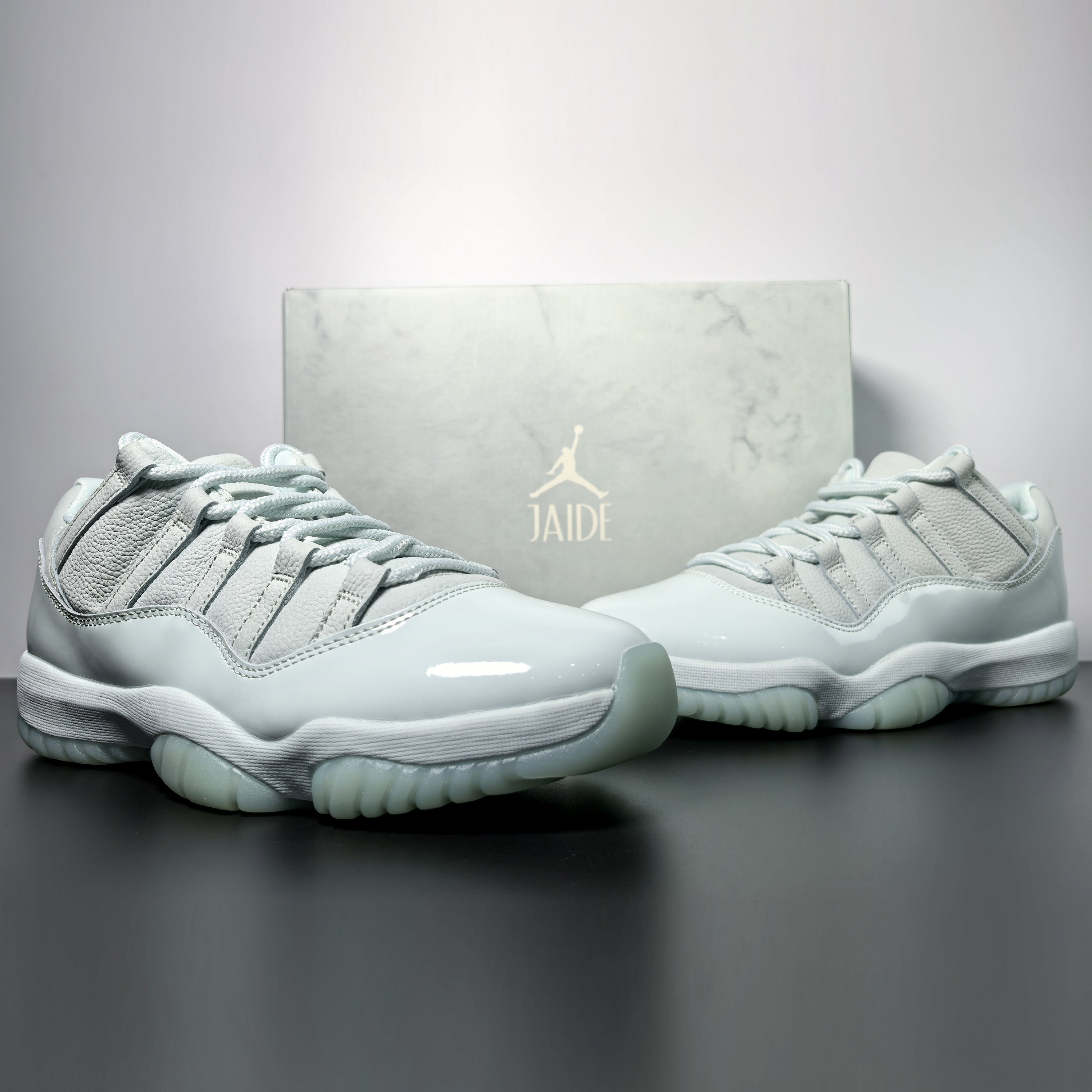 JAIDE x Air Jordan 11 Retro Low "Fiberglass"