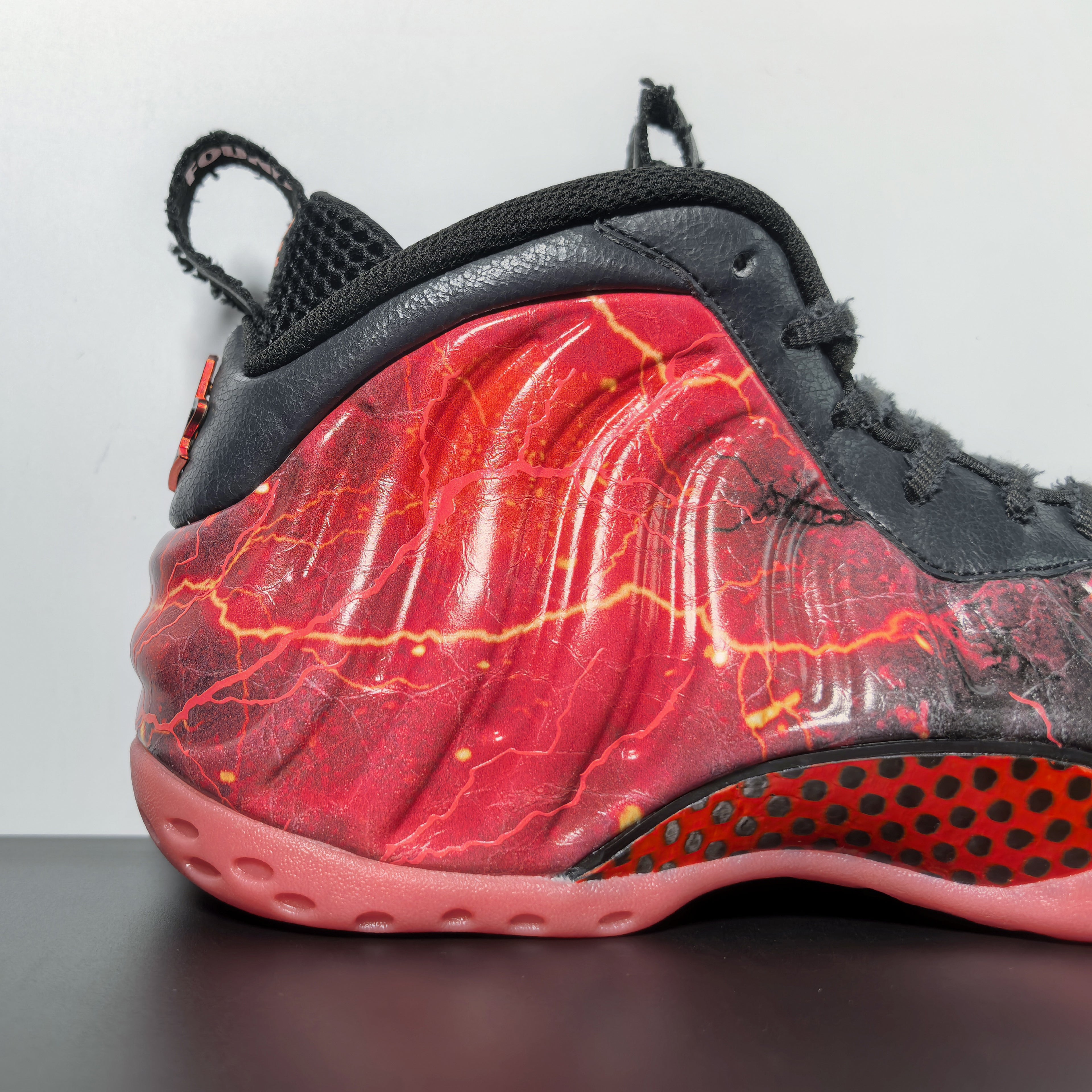 Stranger Things x Nike Air Foamposite One "Vecna"