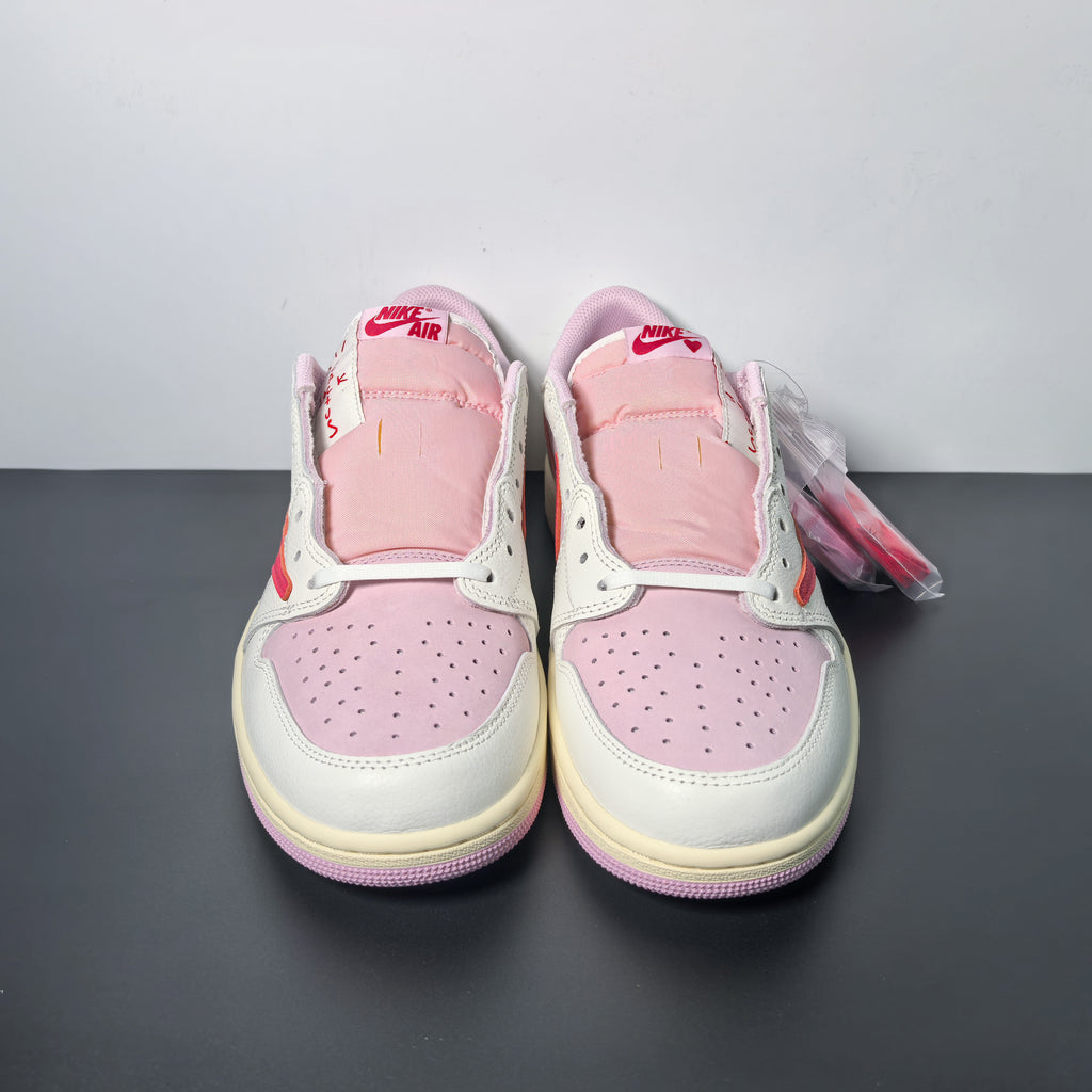 Travis Scott x Air Jordan 1 Low OG SP "Shy Pink"