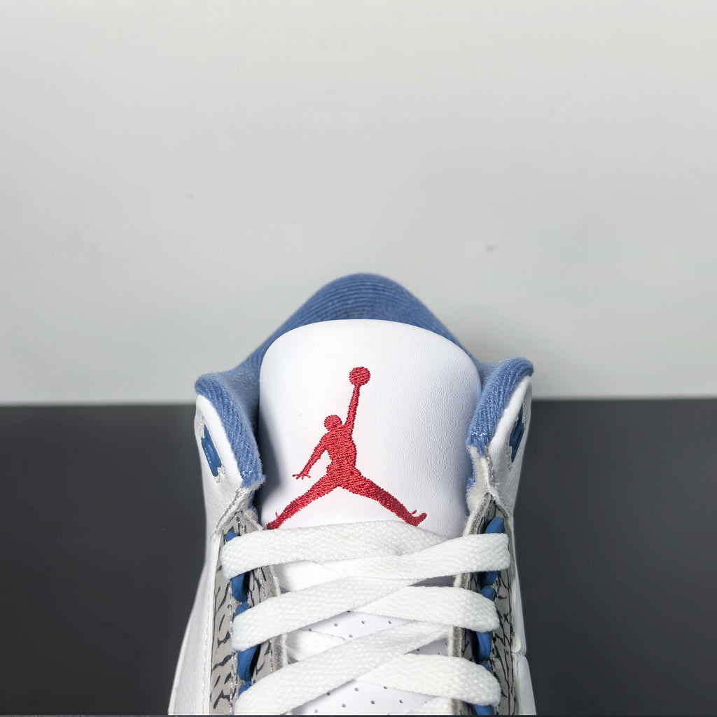 Air Jordan 3 Retro "True Blue"